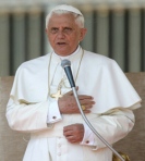 Papa Benedicto XVI, protector de las Pequeñas Almas